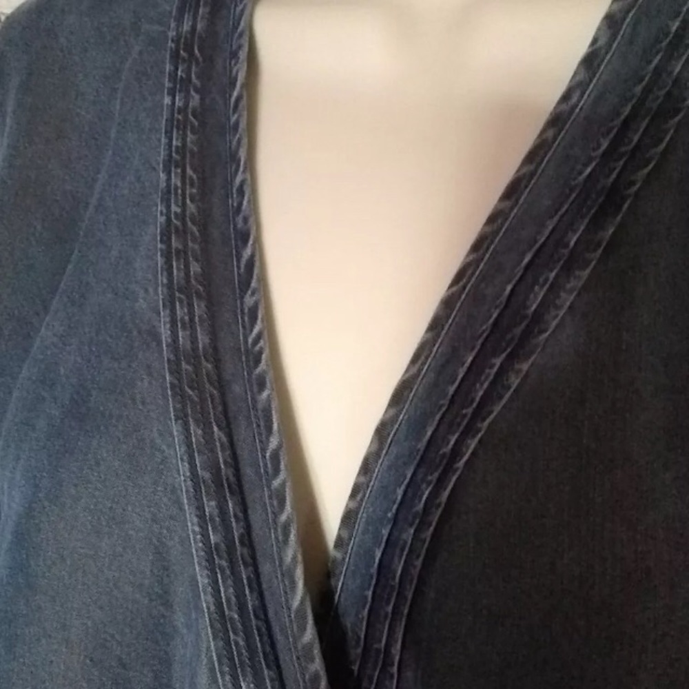 J Jill S rare soft wrap long sleeve blouse. - Picture 4 of 7